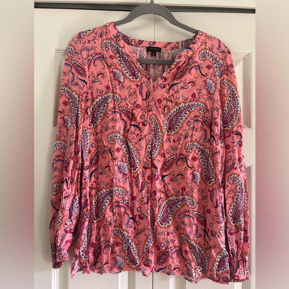 Talbots Blouse Women’s Size M Coral Pink Paisley V Neck Long Sleeve Casual